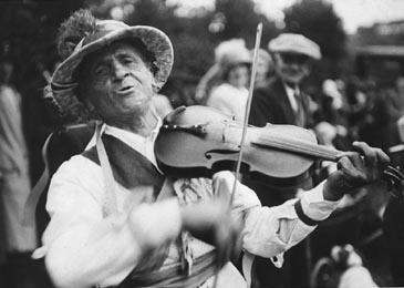 Photo of Sam Bennett, Ilmington Morris Fiddler